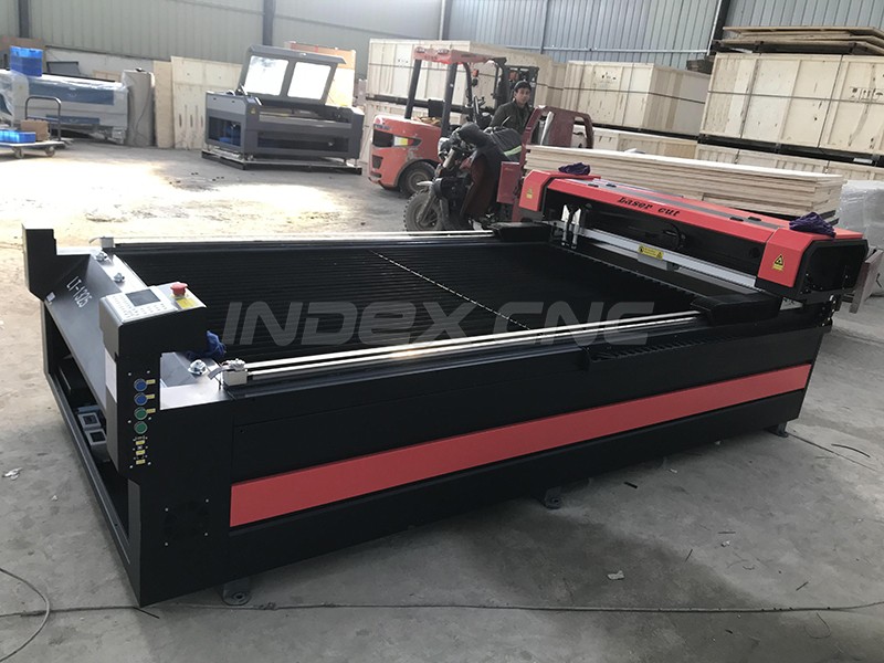 double heads 1325 laser cutting machine delivery to Spain