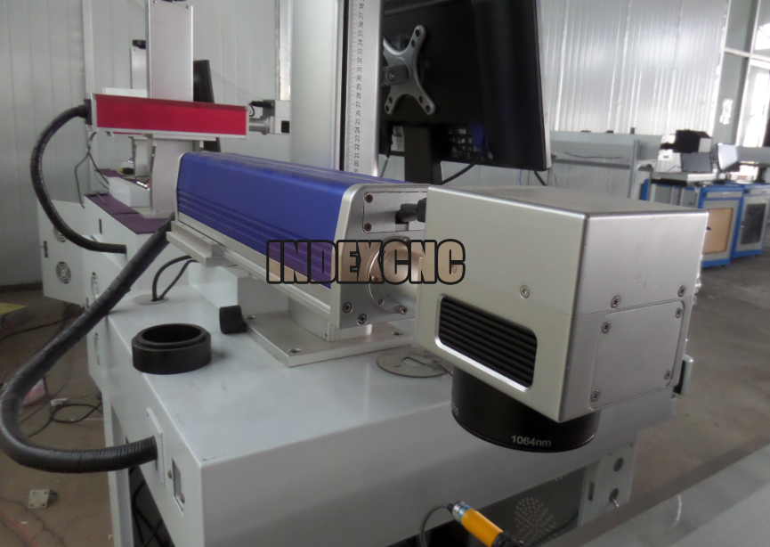 Flying fiber laser marking machine with coveyor Flying fiber laser marking machine with coveyor