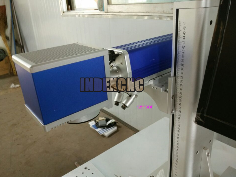 Flying fiber laser marking machine with coveyor